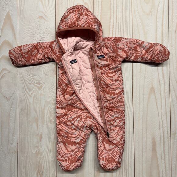 Patagonia Baby Reversible Puff-Ball Bunting Insulation Snowsuit Size 6-12M???
